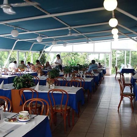 Hôtel Depadansa Marina & Primorka à Omišalj Extérieur photo