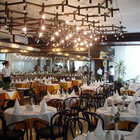 Hôtel Depadansa Marina & Primorka à Omišalj Extérieur photo