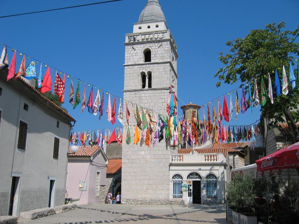 Hôtel Depadansa Marina & Primorka à Omišalj Extérieur photo